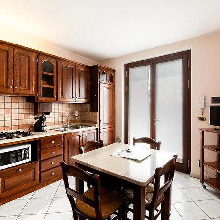 Residenza La Ricciolina Aparthotel Verona Buitenkant foto