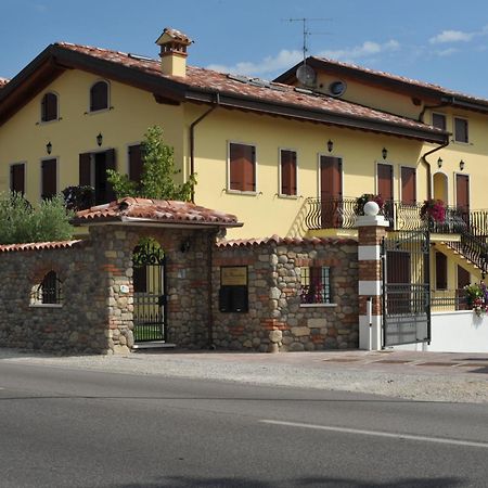 Residenza La Ricciolina Aparthotel Verona Buitenkant foto