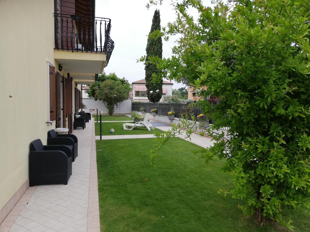 Residenza La Ricciolina Aparthotel Verona Buitenkant foto