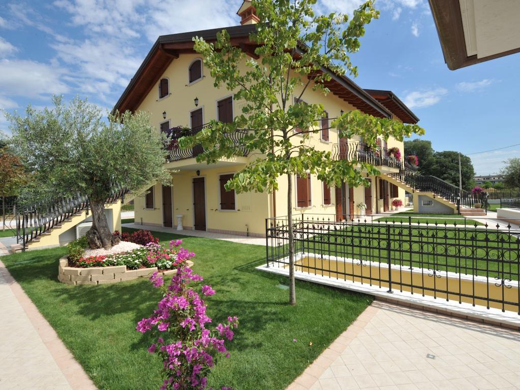 Residenza La Ricciolina Aparthotel Verona Buitenkant foto