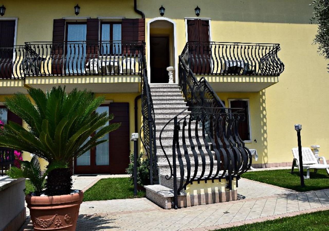 Residenza La Ricciolina Aparthotel Verona Buitenkant foto
