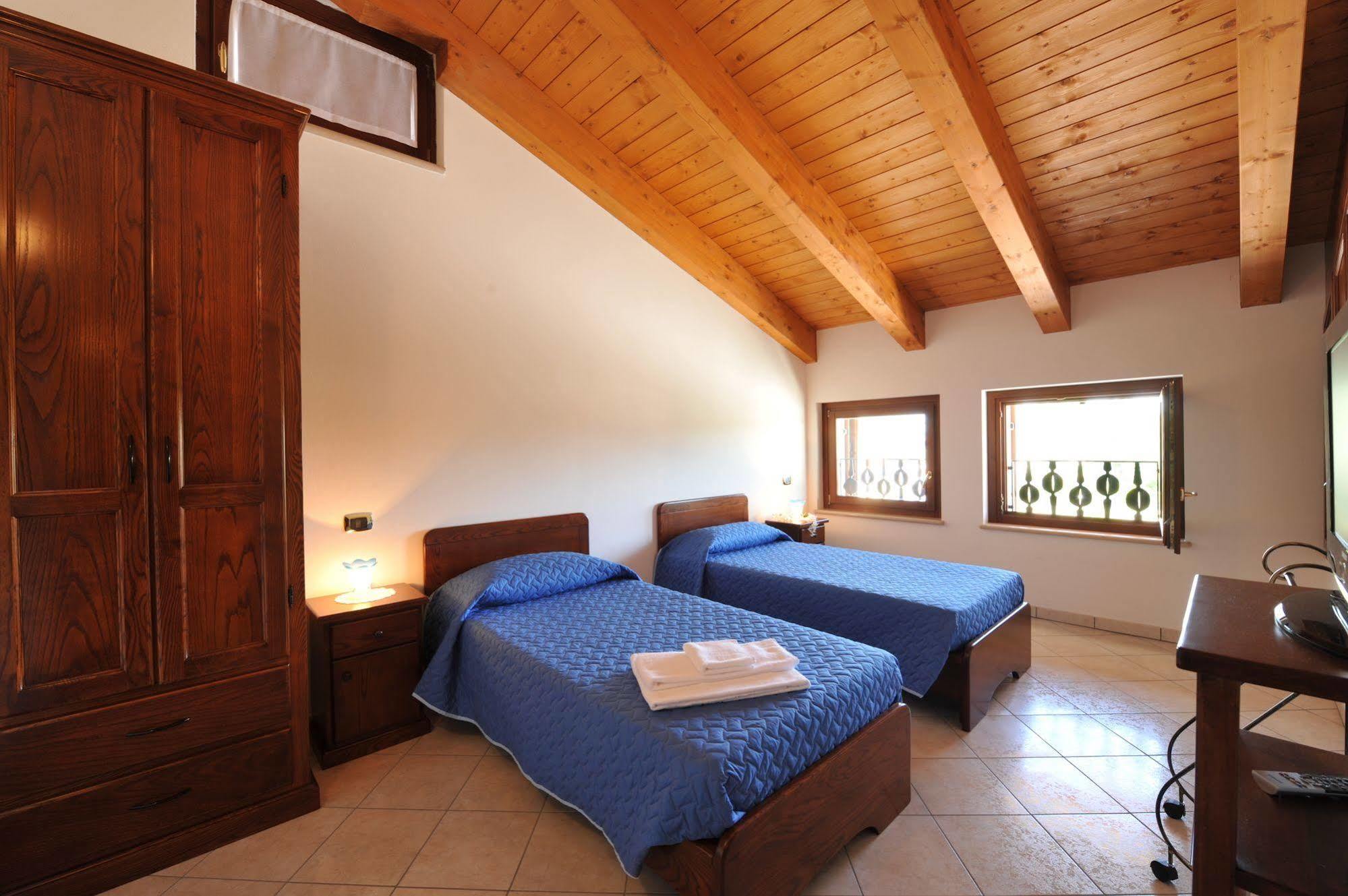 Residenza La Ricciolina Aparthotel Verona Buitenkant foto